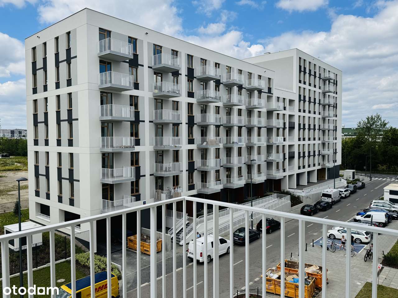 Świeżo wykończone 2 pokoje do wprowadzenia z klimatyzacją i garażem-14