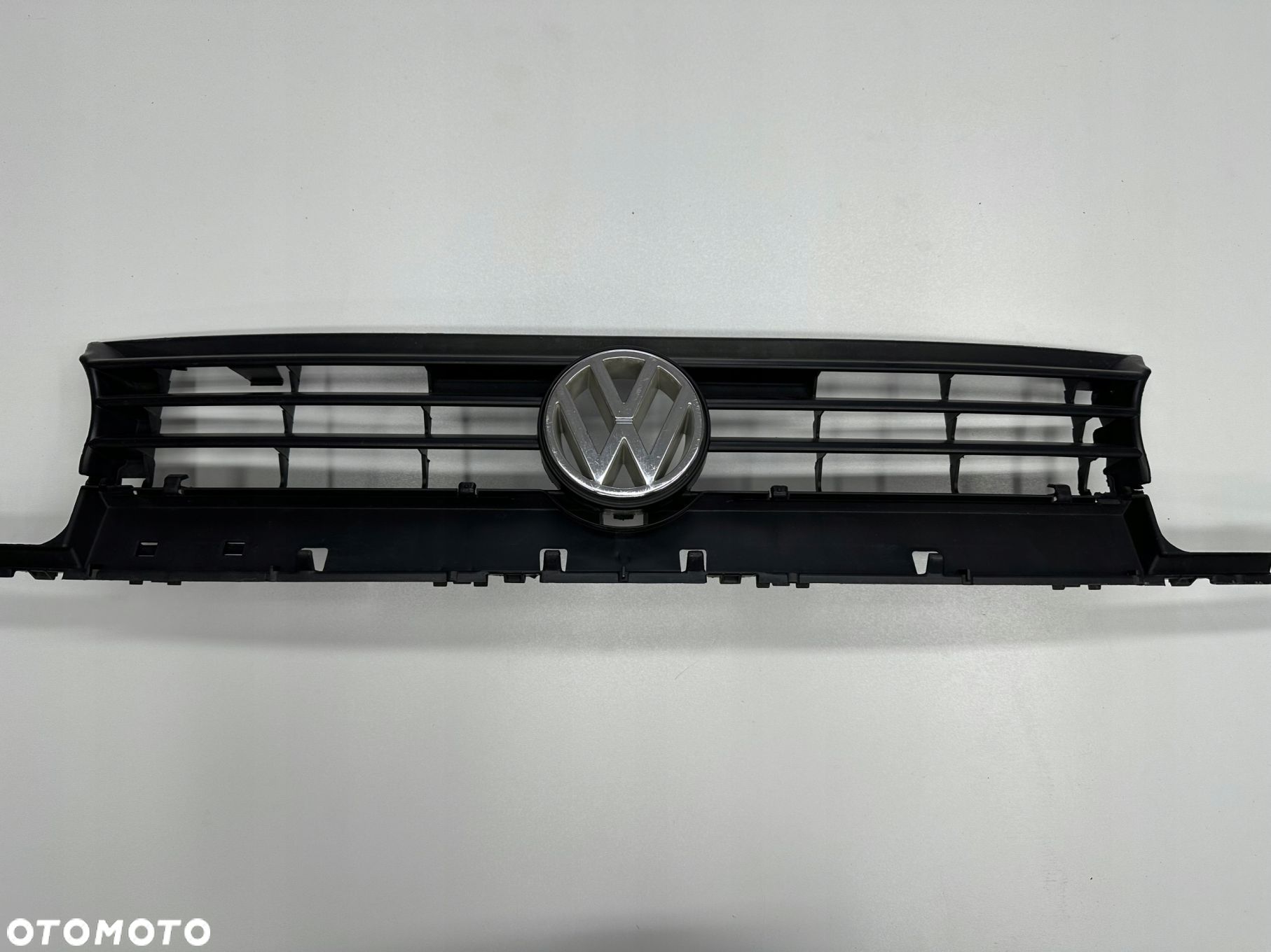 Volkswagen GOLF III ATRAPA GRILL 1H6853653 - 1