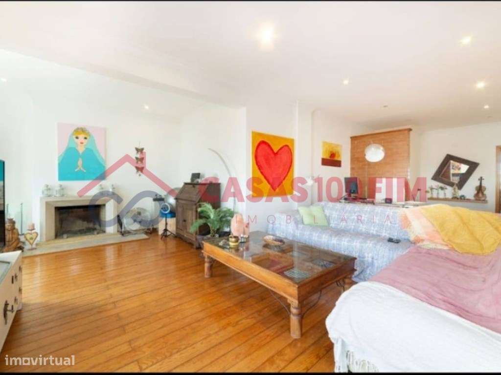 Apartamento T3 transformado em Duplex T2 +T2 - Grande imagem: 2/7