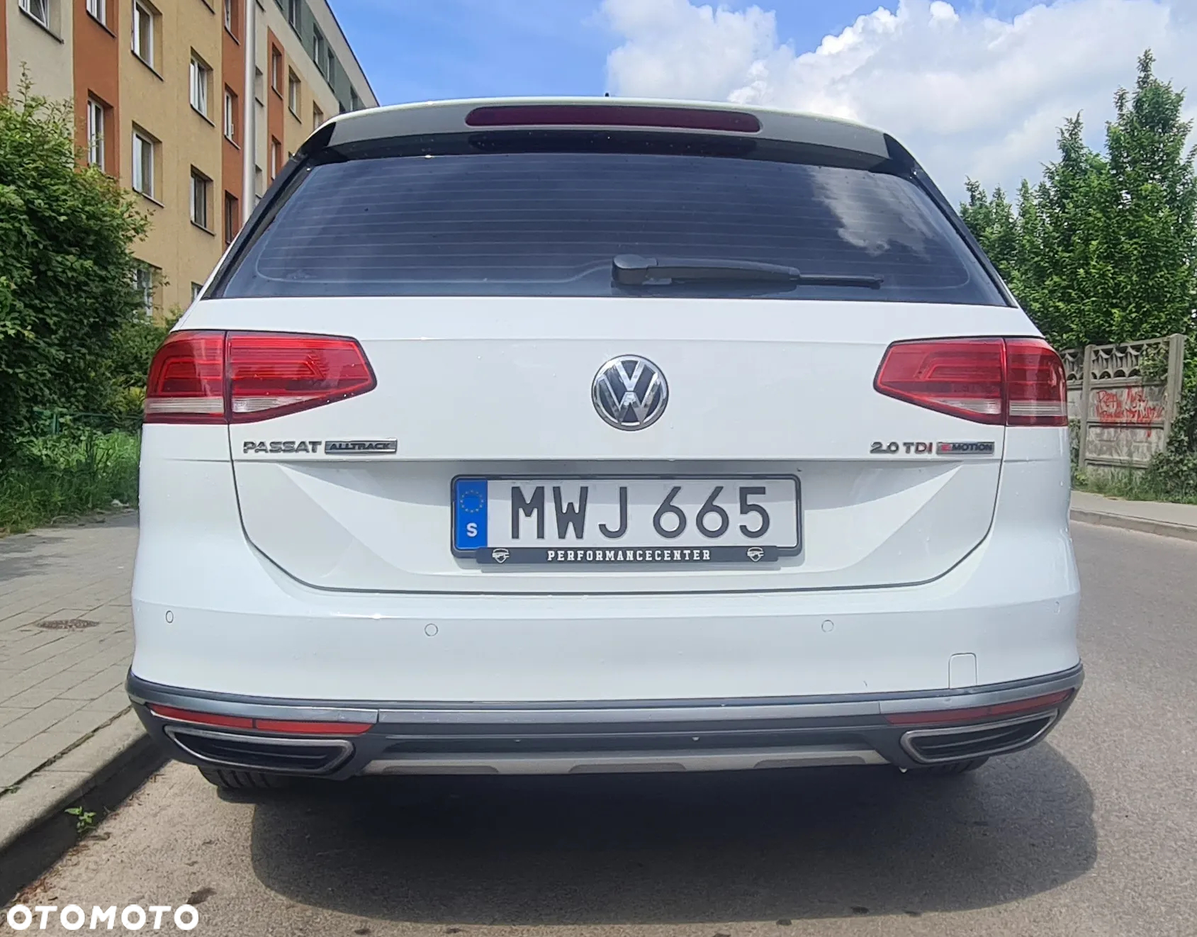 Volkswagen Passat Variant 2.0 TDI SCR DSG 4Motion Alltrack - 3