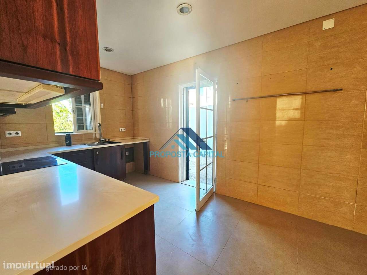 Moradia T4 com excelentes áreas exteriores - Oportunidade Única...-19
