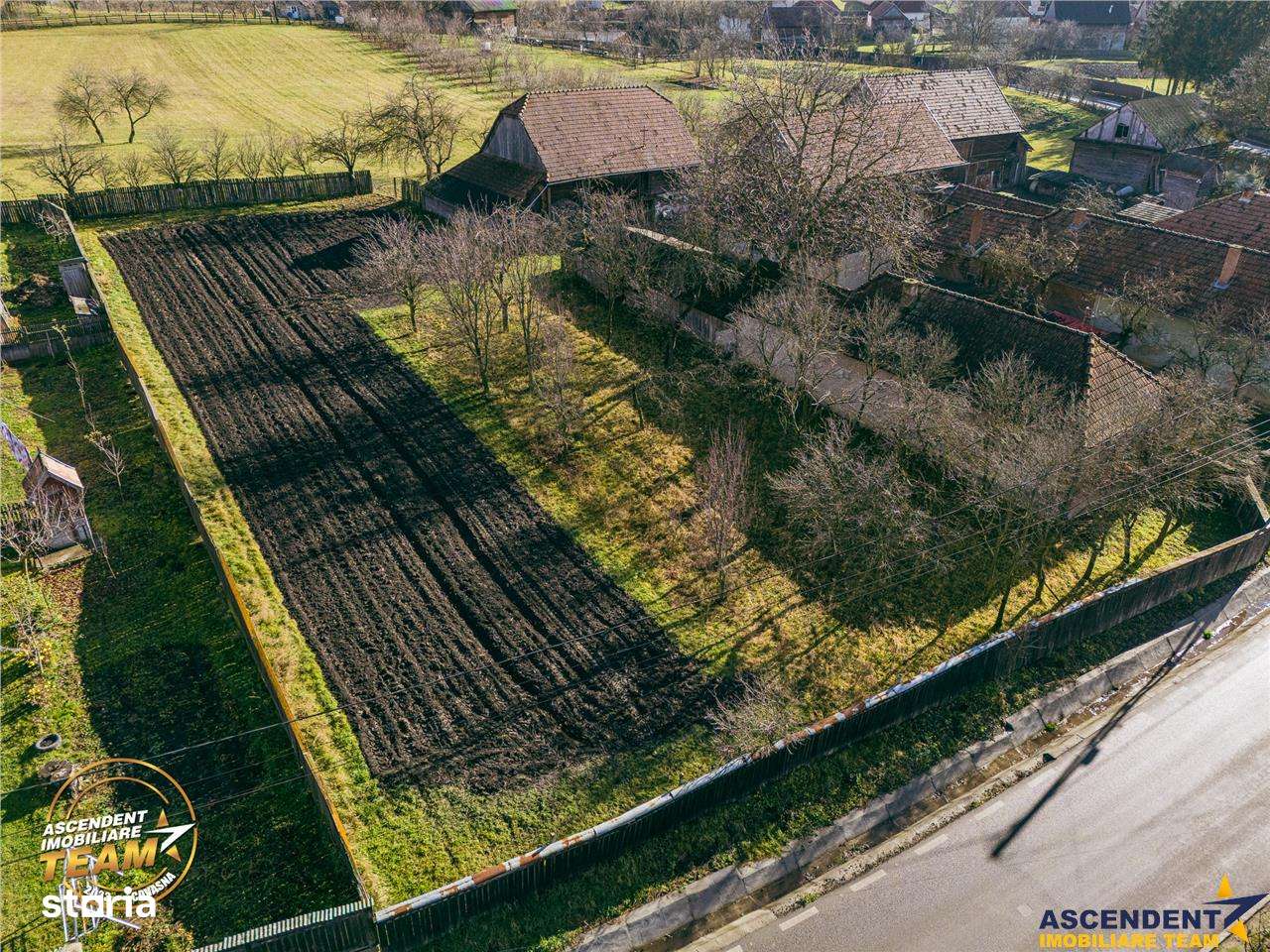 FILM! Domeniu de 6.221mp, livada pomi fructiferi+casa si anexe,Lemnia,-9