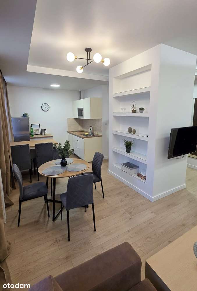 Metro Racławicka. Po remoncie. Bezpośrednio - Pełny obrazek: 5/14