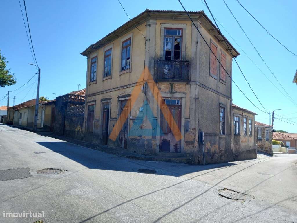 Moradia de Traça Antiga em Silvalde - Espinho - Grande imagem: 4/22