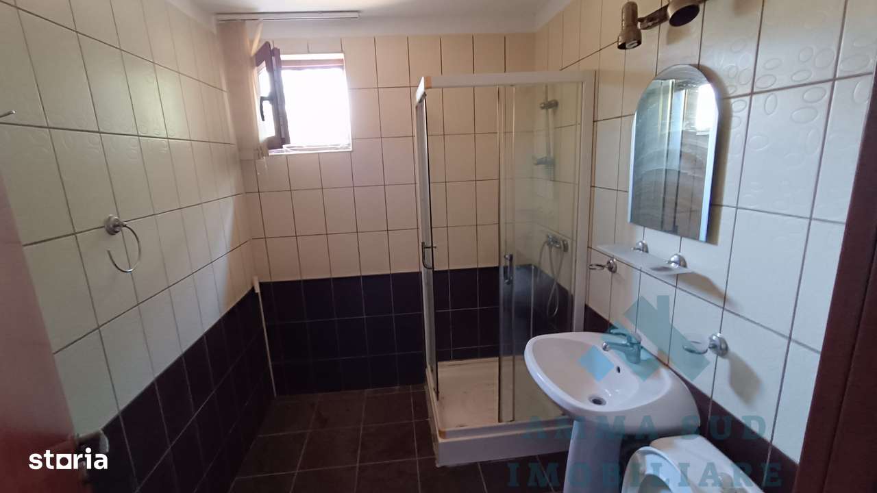 Casa individuala - 6 Camere - 561 mp teren - Autostrada A0-10