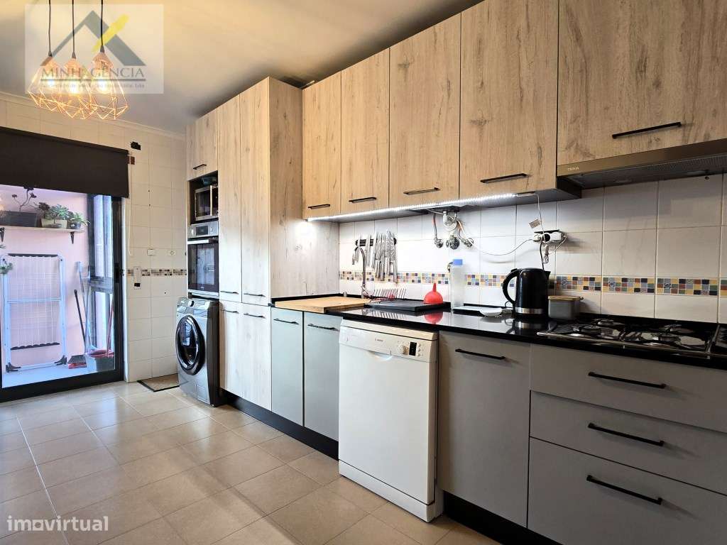 Apartamento T3 com parqueamanto na Quinta do Anjo-7