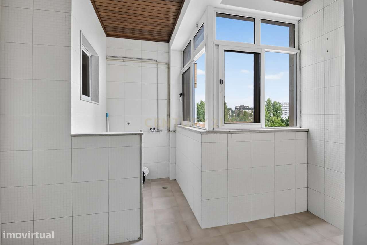 T3+1 com Garagem Fechada e Elevador | Lomar – Braga-19
