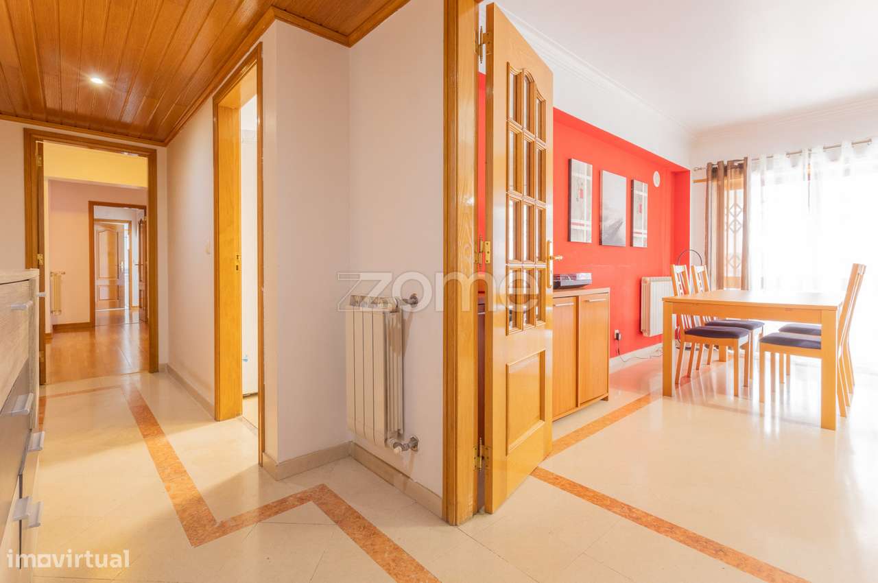 Apartamento T3 – Urbanização Parque dos Poetas - Grande imagem: 4/33
