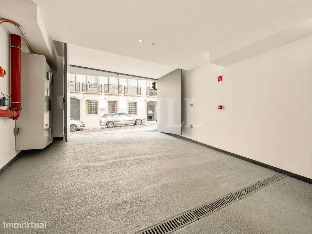 Apartamento T2, com varandas e estacionamento, em Lisboa-40