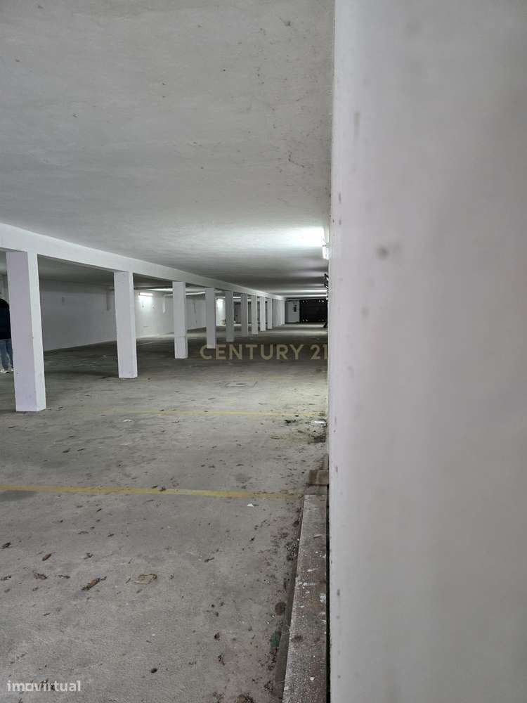 Espaço de estacionamento em Praia da Consolação - Grande imagem: 5/10