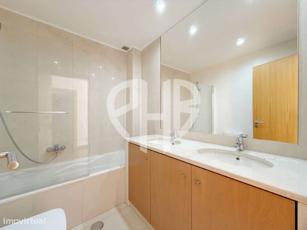 Moradia Geminada T4 // Condominio - Aldeia de Irmãos / Azeitão-36