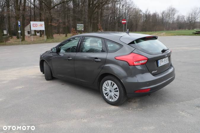 Ford Focus 1.6 Trend - 6