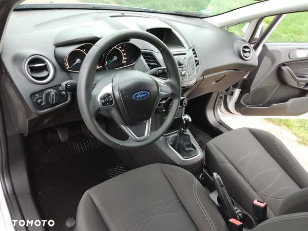 Ford Fiesta 1.6 TDCi Champions Edition - 8