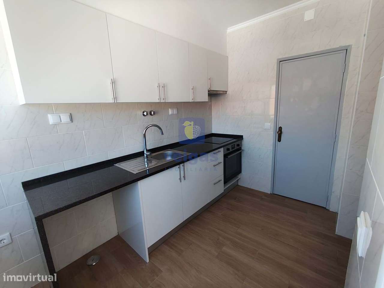 T2  Totalmente remodelado Baixa da Banheira - Grande imagem: 3/24