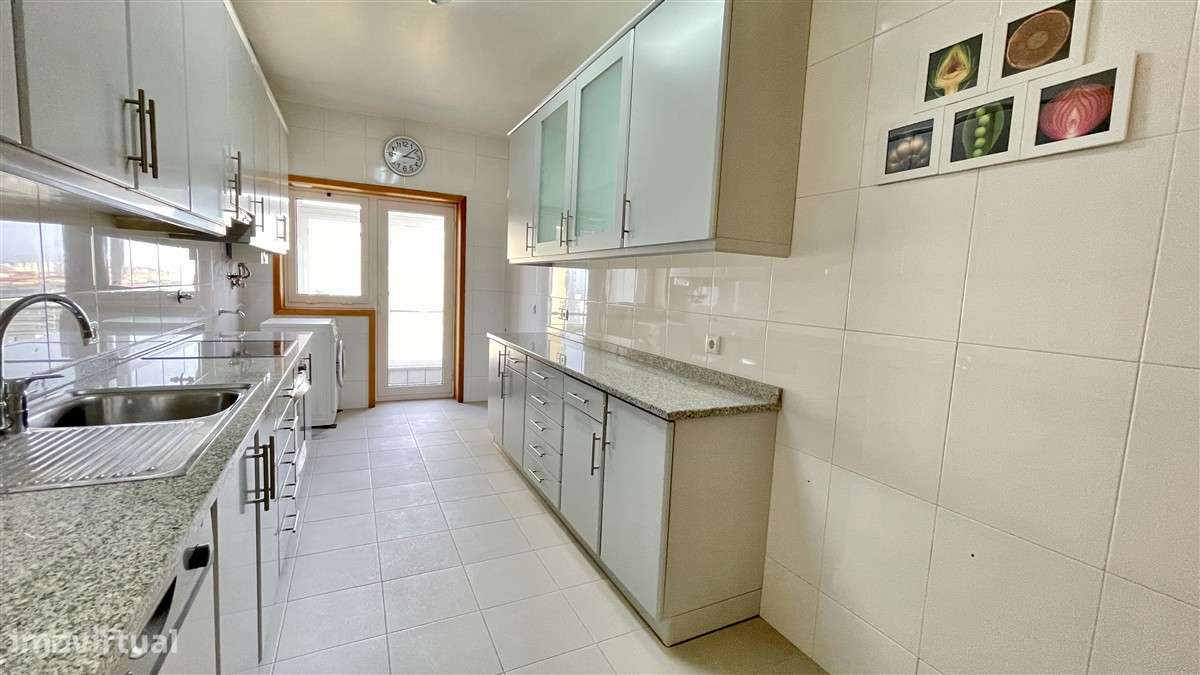 T3 Centro-Póvoa de Varzim-aparcamento-8