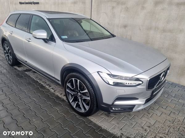 Volvo V90 Cross Country D5 AWD Pro - 5