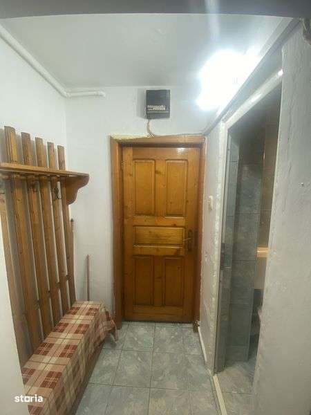 Garsoniera , etaj 1, mobilata, utilata, Cetate-Lidl! - Imagine principală: 4/8