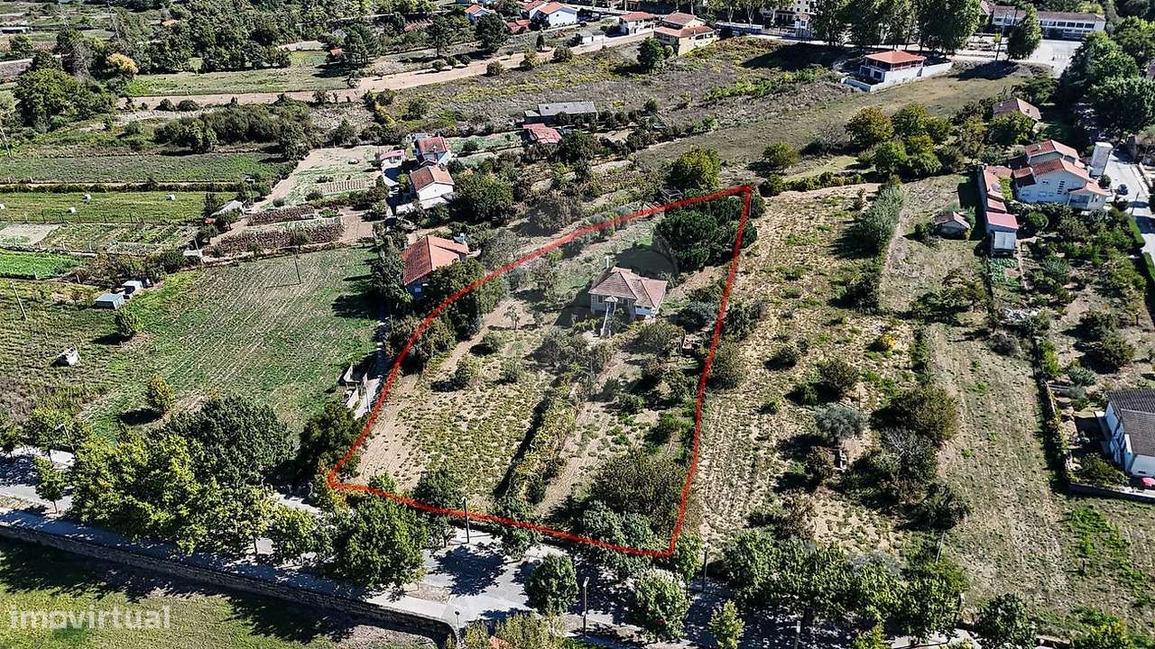 Moradia T4 para venda-22