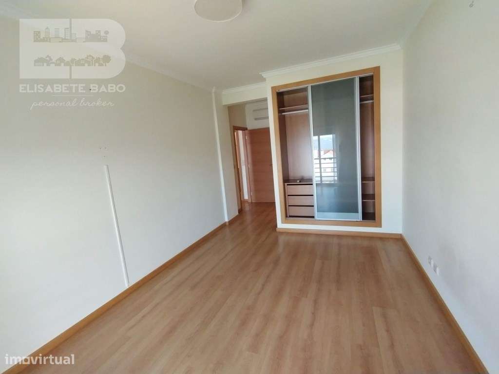 Apartamento à Venda em Alcochete - Vista majestosa sobre o rio Tejo...-16