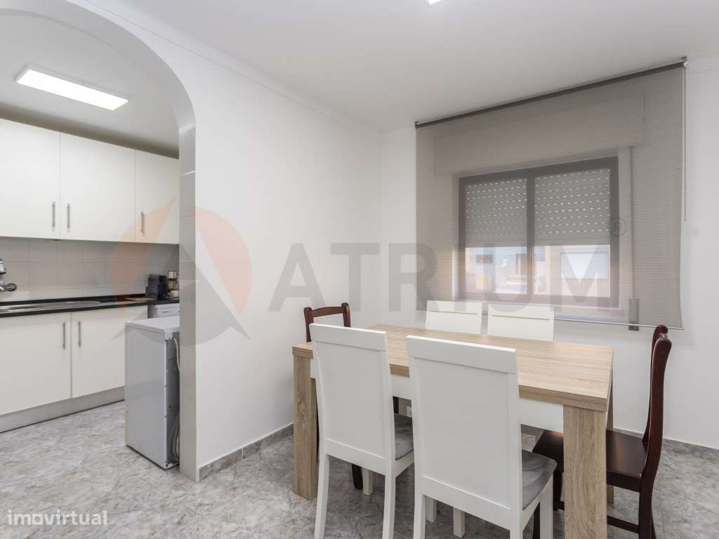 Harmonioso Apartamento com arrecadação-5