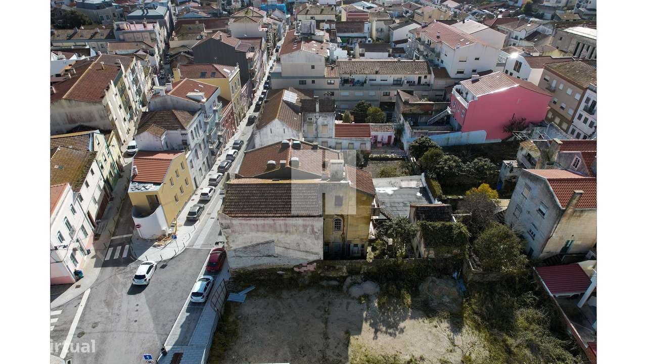 Moradia para Restaurar T10-8