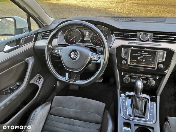 Volkswagen Passat 2.0 TDI Bi-Turbo BMT 4Mot Highline DSG - 9