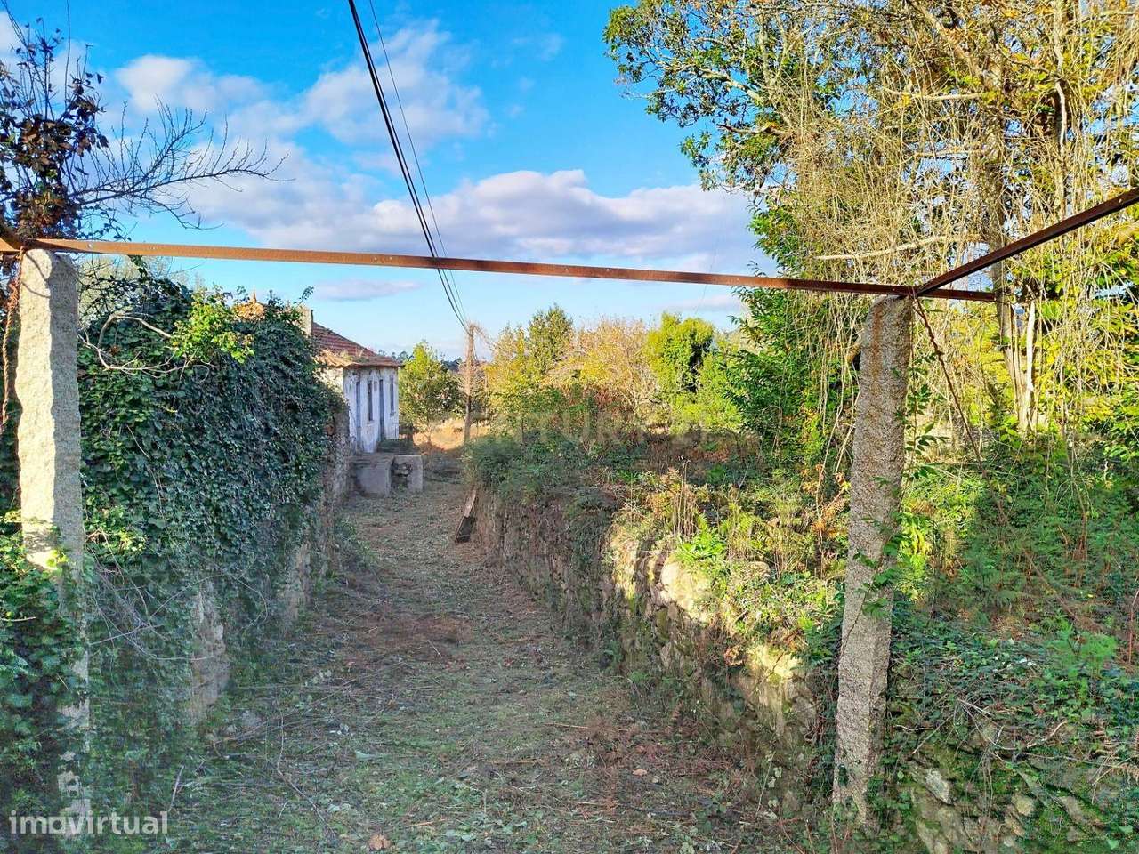 Ruina em Fontoura, Valença - Oportunidade Única!-11