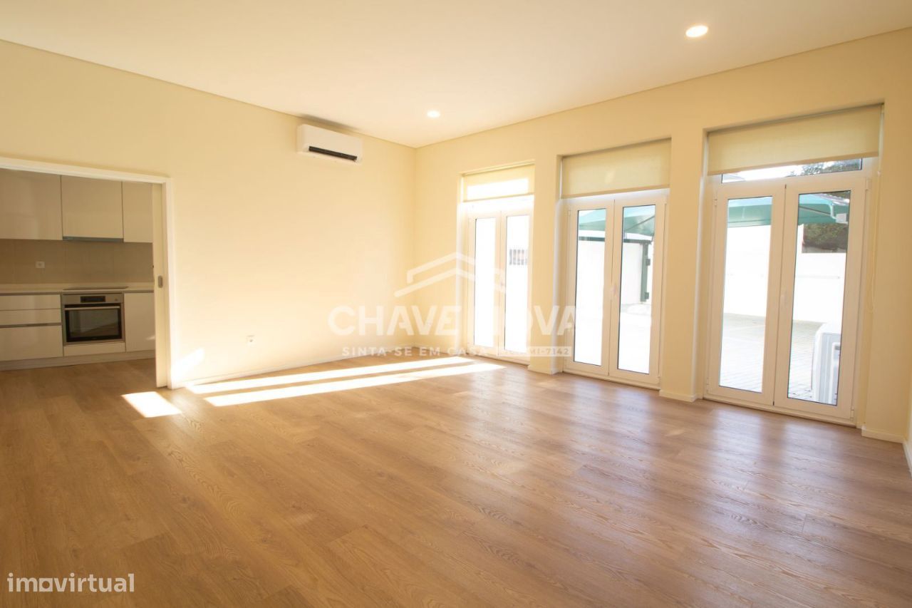 Apartamento T3 Novo no Centro de Valadares - Grande imagem: 1/17