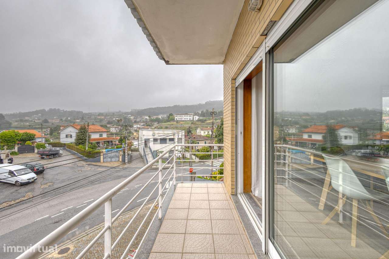 T3 com 3 varandas e Box fechada em Paredes - Grande imagem: 5/26