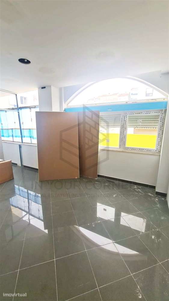 T2 em Conversão com Logradouro e Garagem Privativa – Oportunidade na A-10