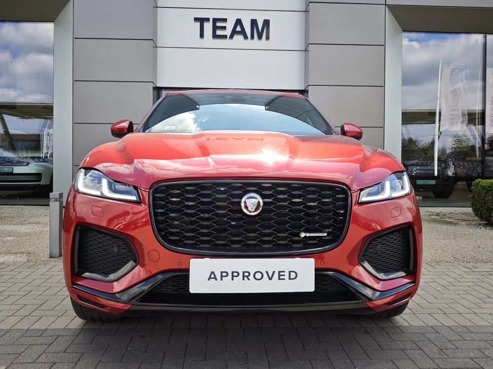 Jaguar F-Pace 2.0 Benzyna 250 KM — zdjęcie 4