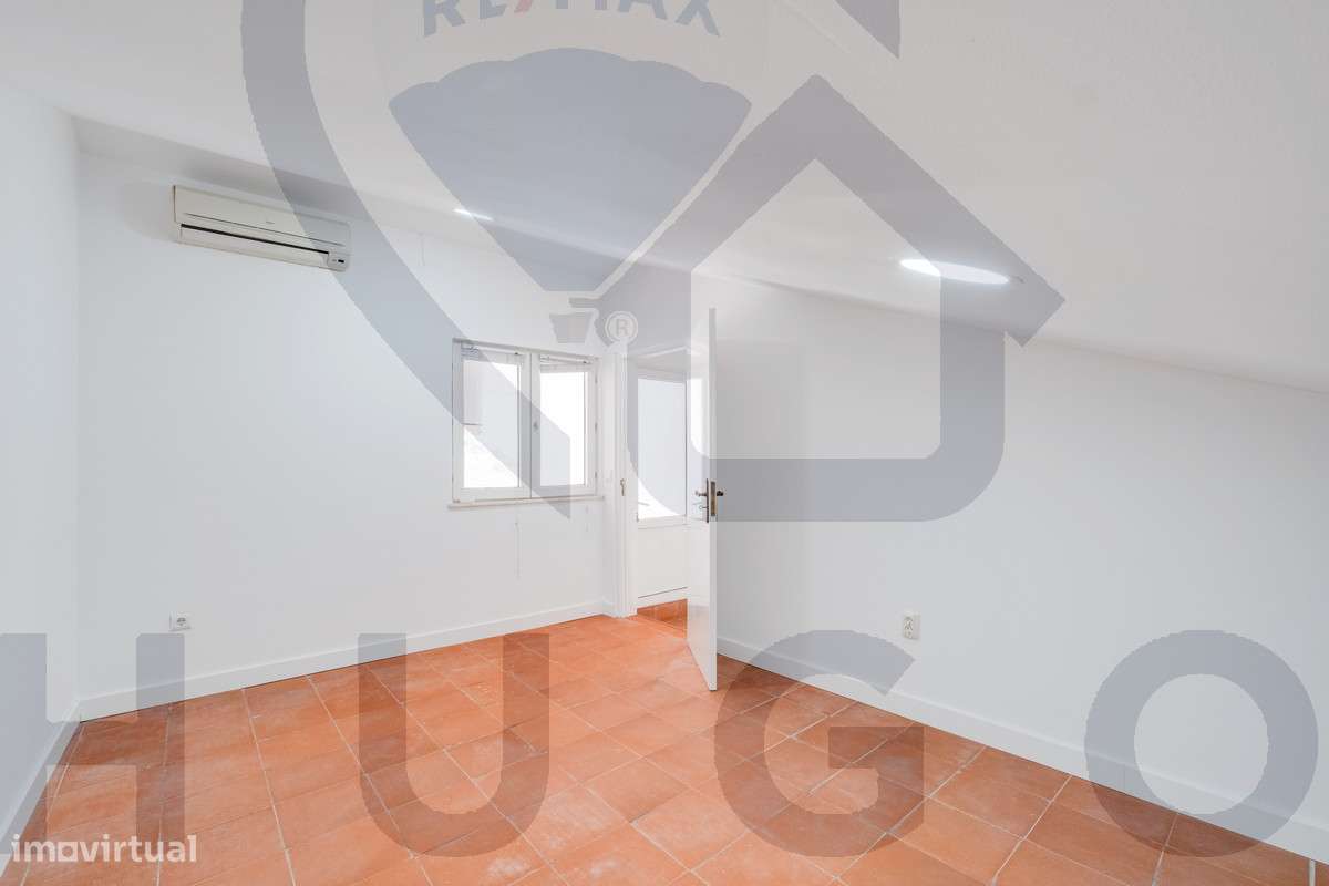 Moradia T3 no Centro Histórico de Évora Renovada-22