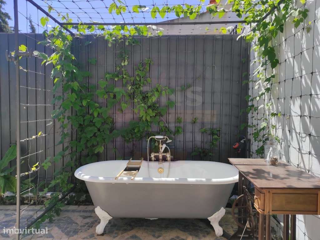 Moradia Isolada com AL-6