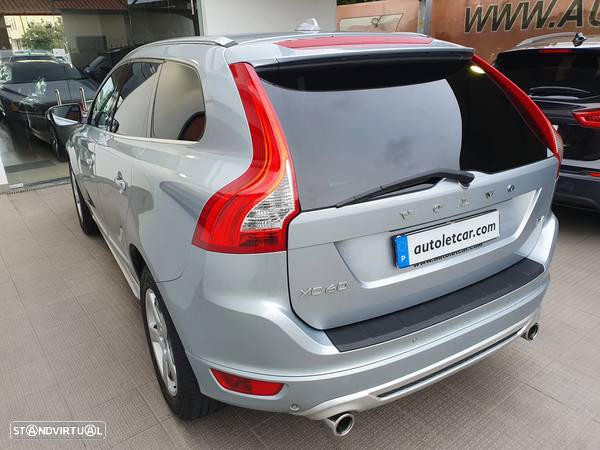 Volvo XC 60 2.0 D4 DRIVe R-Design - 10