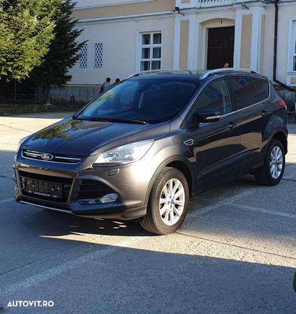 Ford Kuga 1.5 EcoBoost 2x4 Titanium - 1