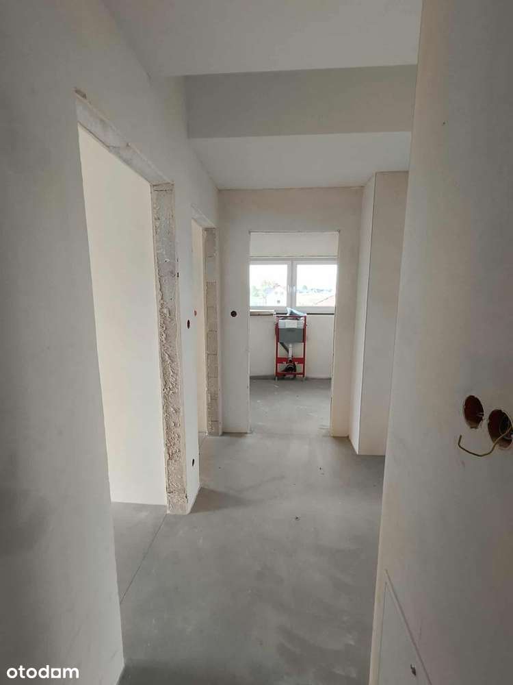 Przestronny dom w zabudowie dwulokalowej!-5