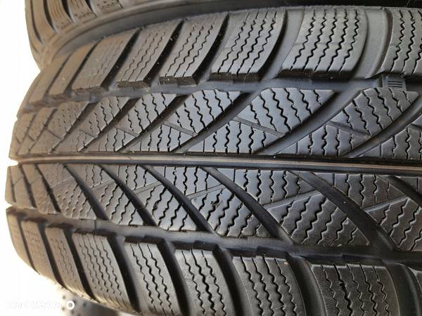 Maxxis WP-05 ArcticTrekker 175/65 R15 88T 7,4mm. - 5