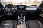 BMW Seria 3 330d DPF Touring Edition Exclusive - 21