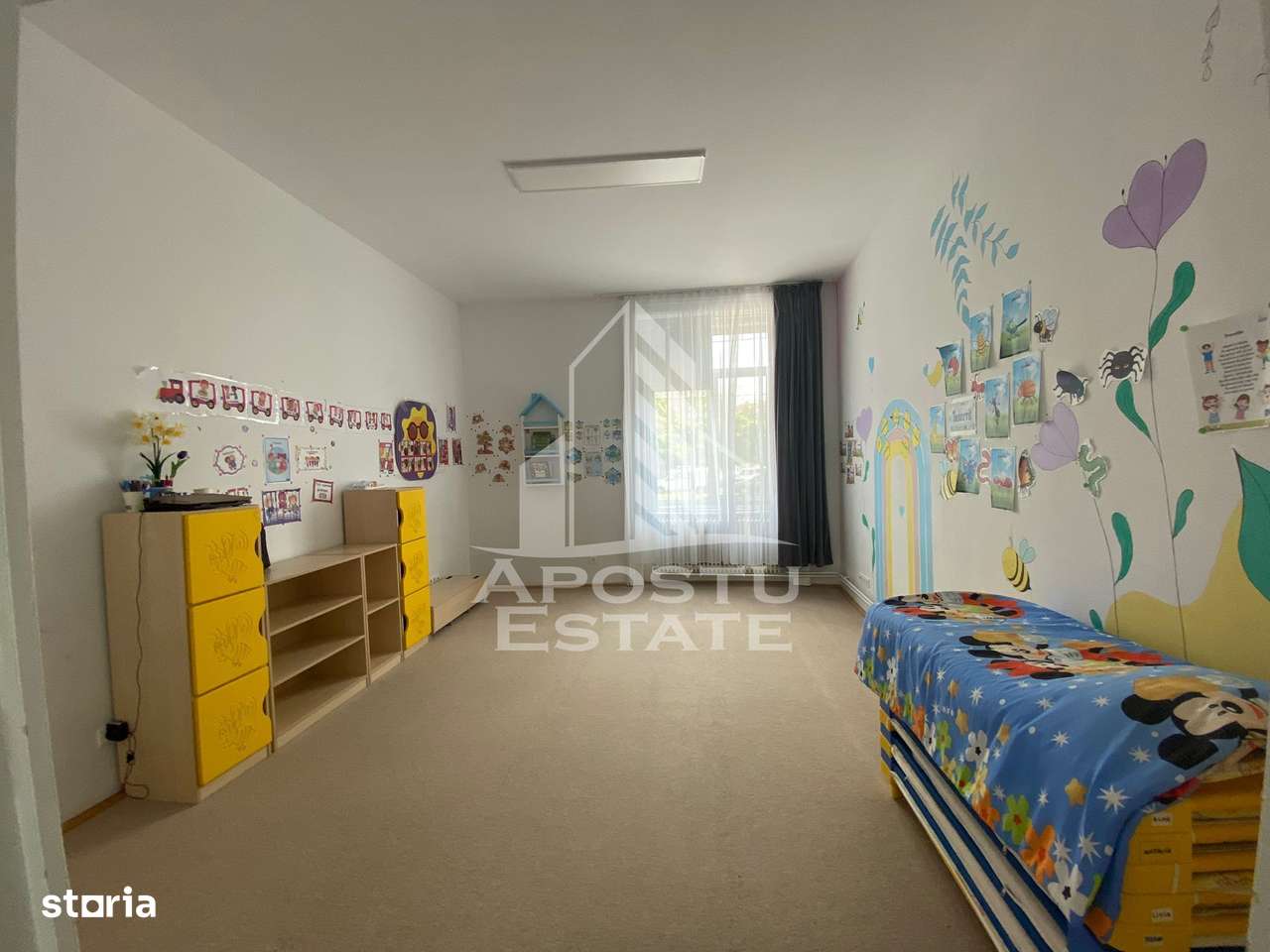 Casa partial mobilata, 10 camere,  zona Lunei - Imagine principală: 2/19