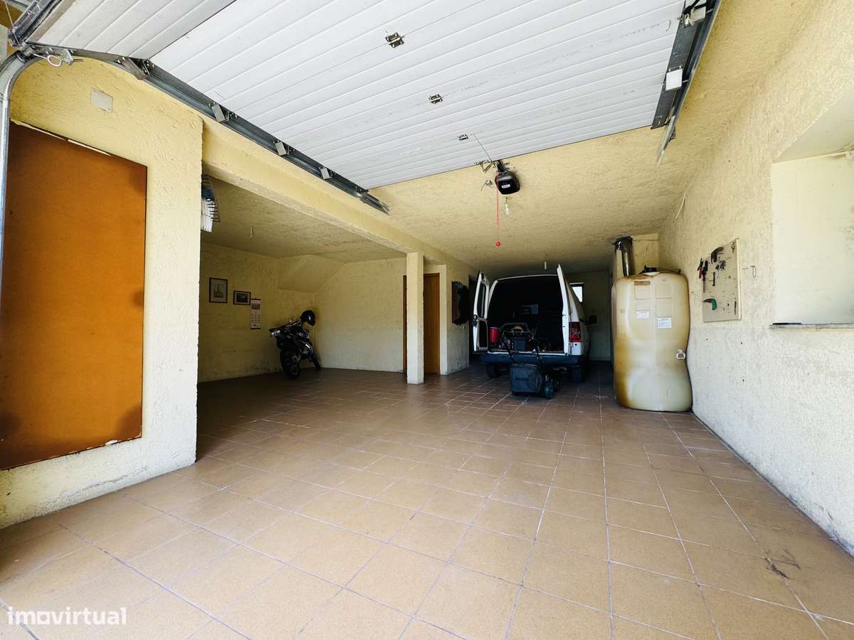 Moradia IndIvidual em Lago-28