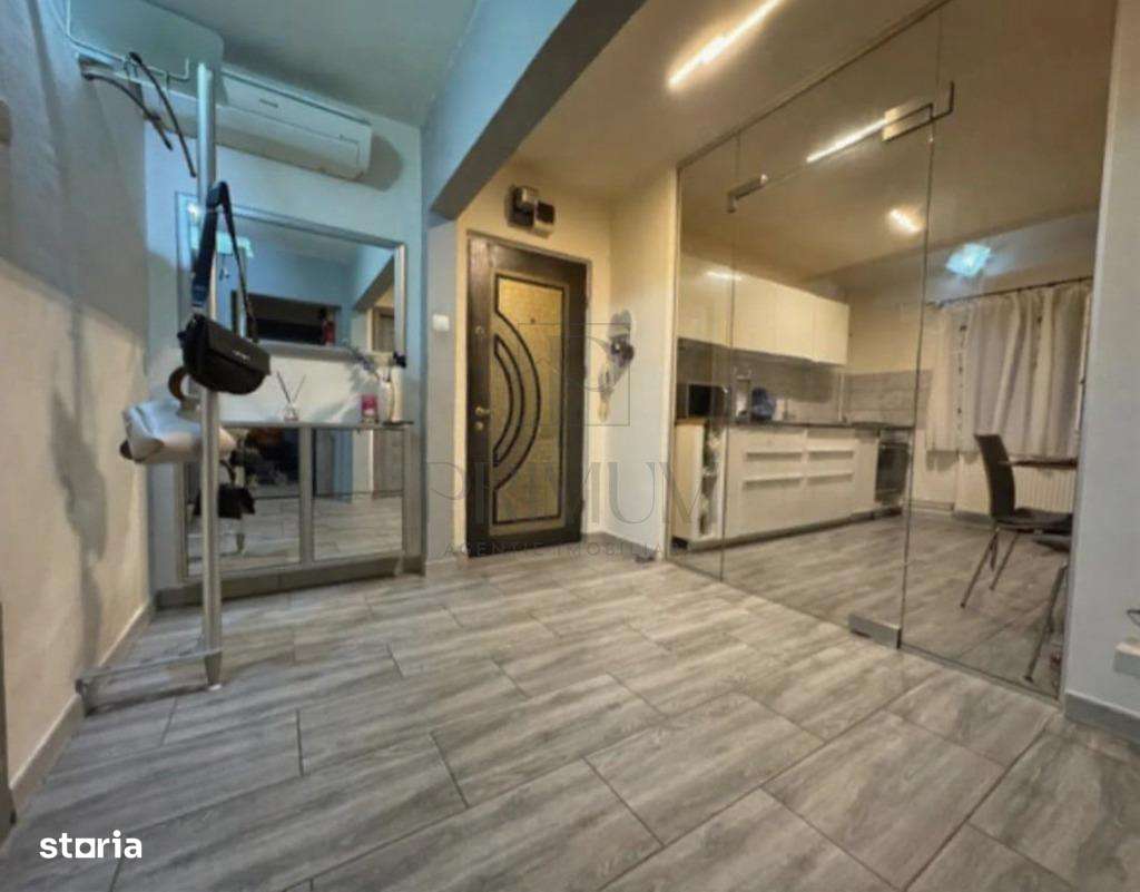 GIROCULUI - 3 CAM - DECOMANDAT - BOXA - CURTE - IZOLAT TERMIC - MOBILA - Imagine principală: 4/13