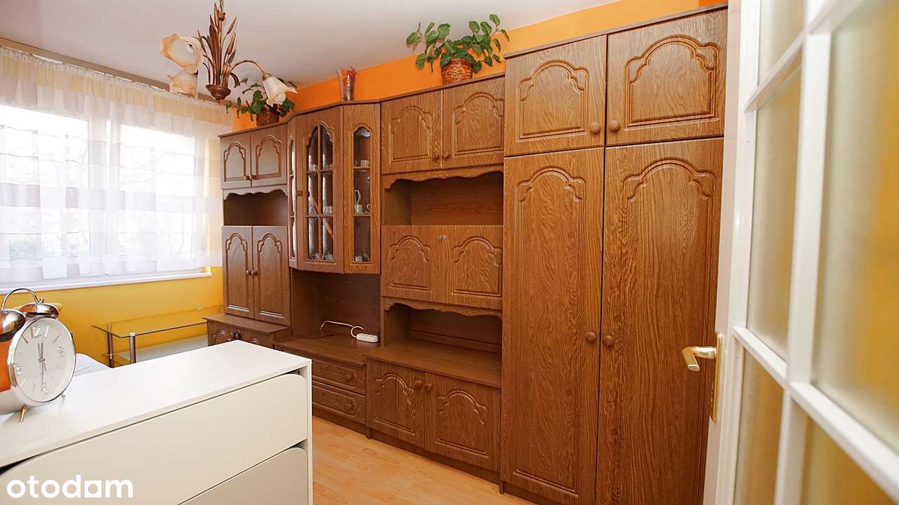 W Centrum miasta Płocka 2 pokojowe mieszkania poleca się do sprzedaży!-5