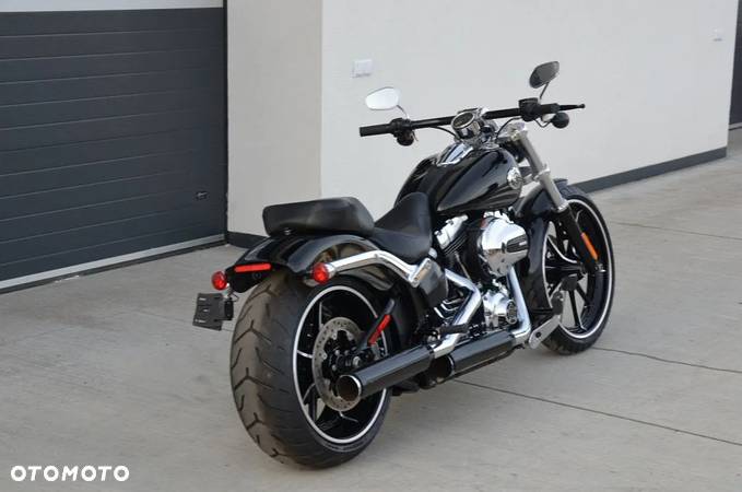 Harley-Davidson FXSB Breakout - 16