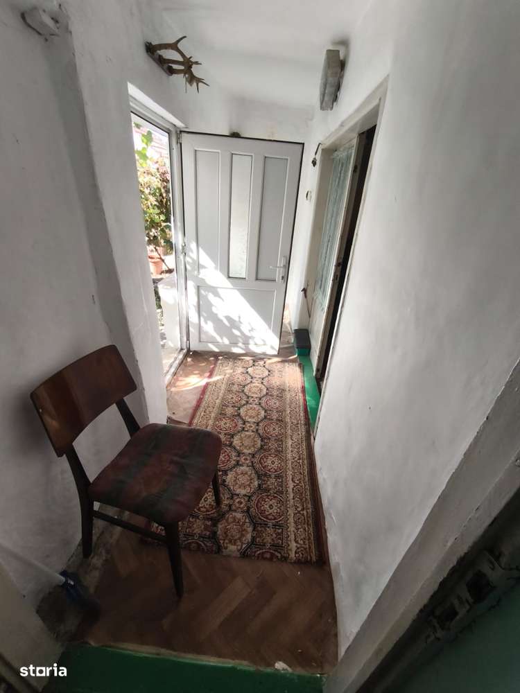 Comision 0% - Casă Tradițională cu Teren Generos în Valu lui Traian-5