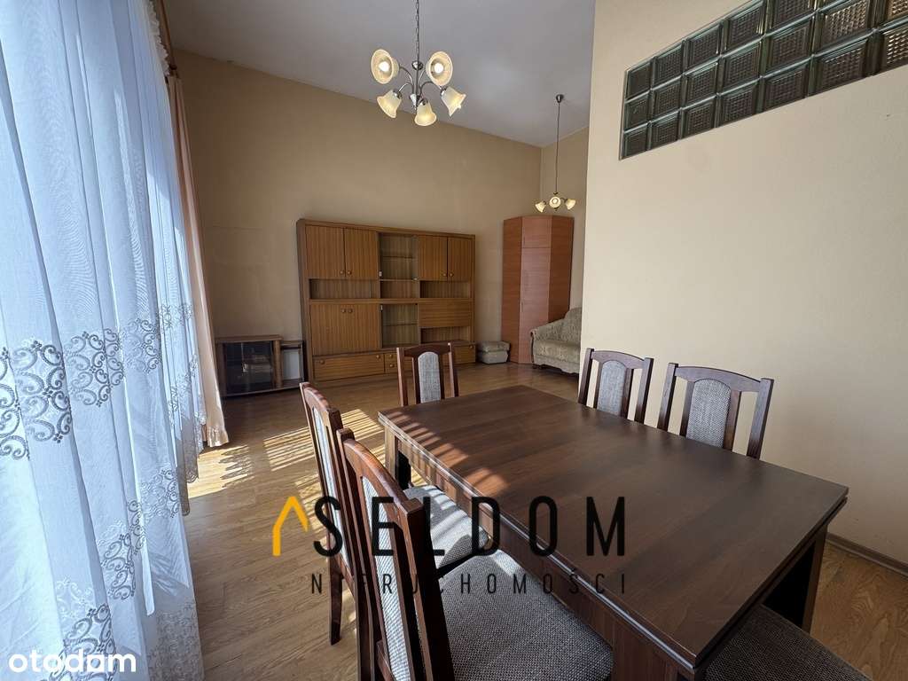 centrum Brzegu, ul. Plac Zamkowy-3