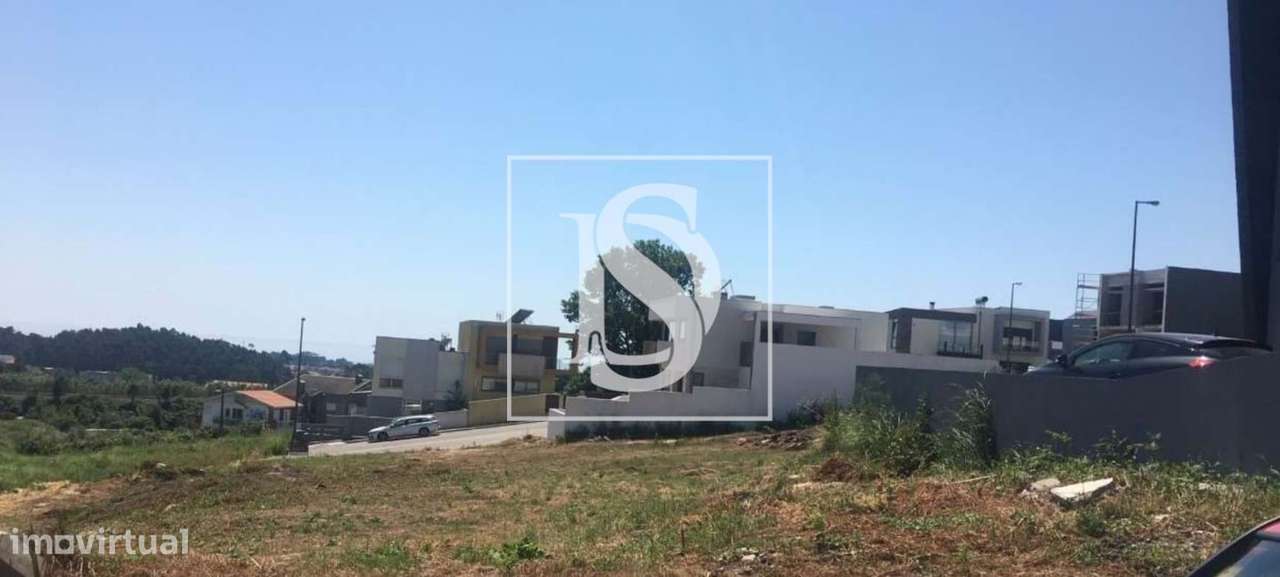 Moradia T4 Nova-Madalena Vilas-11