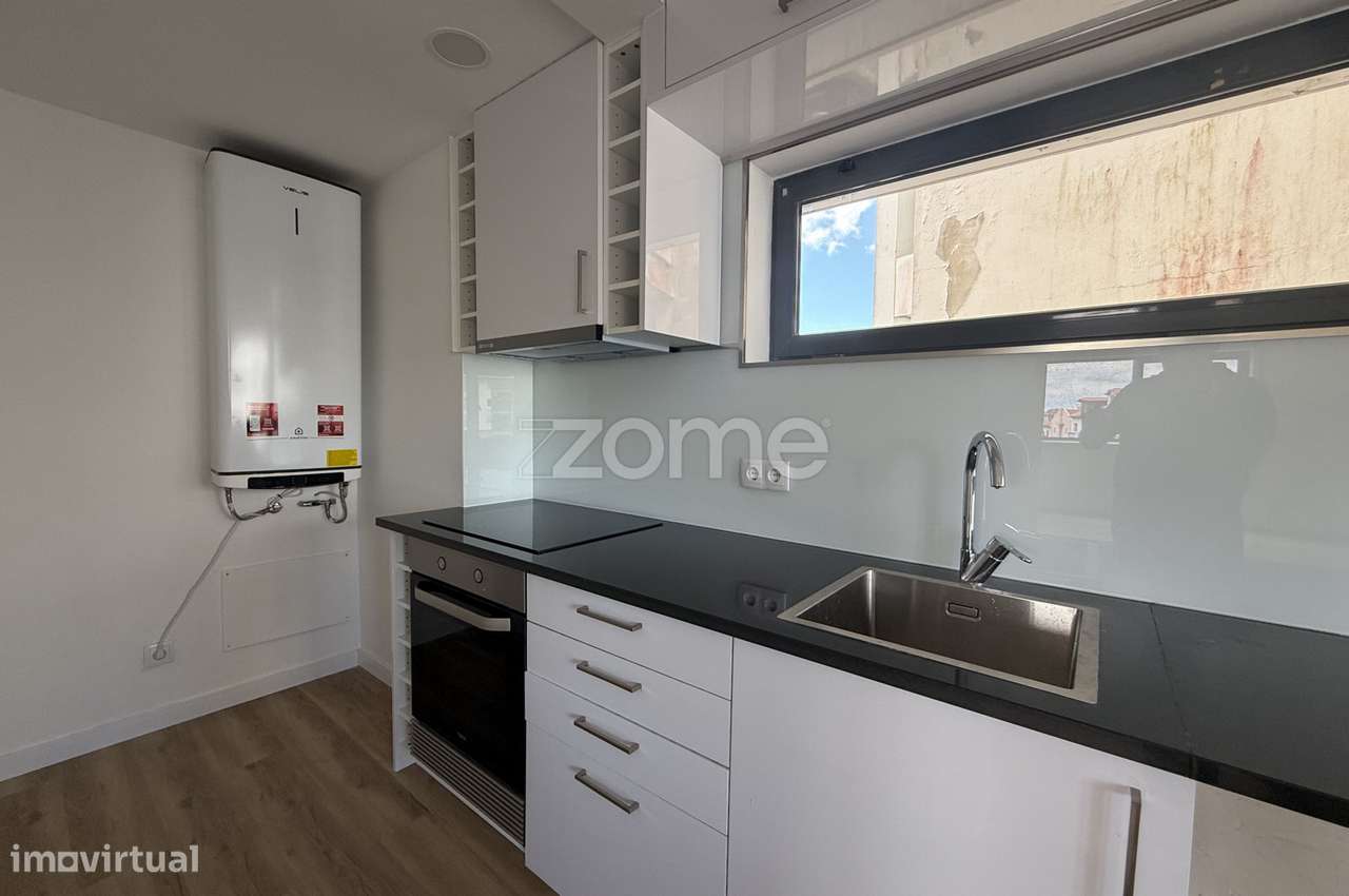 Apartamento T2 renovado no Paim.-12