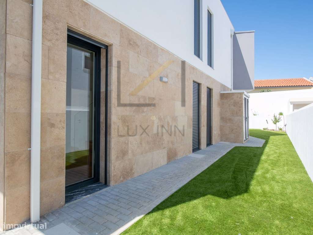 Moradia T4 isolada - Construção Nova-54