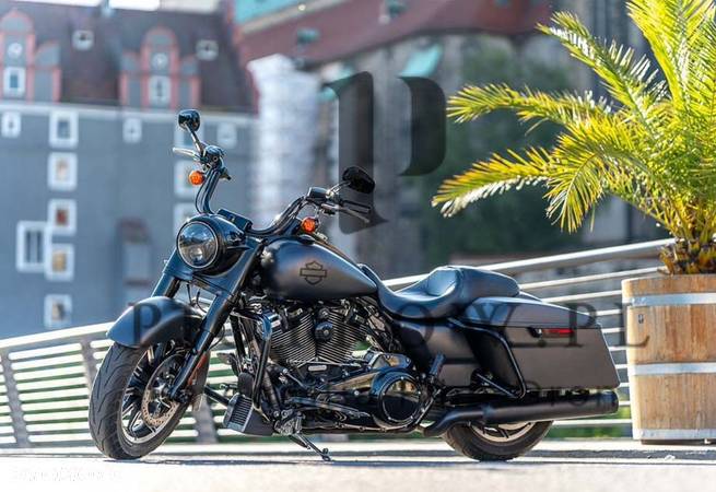 Harley-Davidson Touring Road King - 1