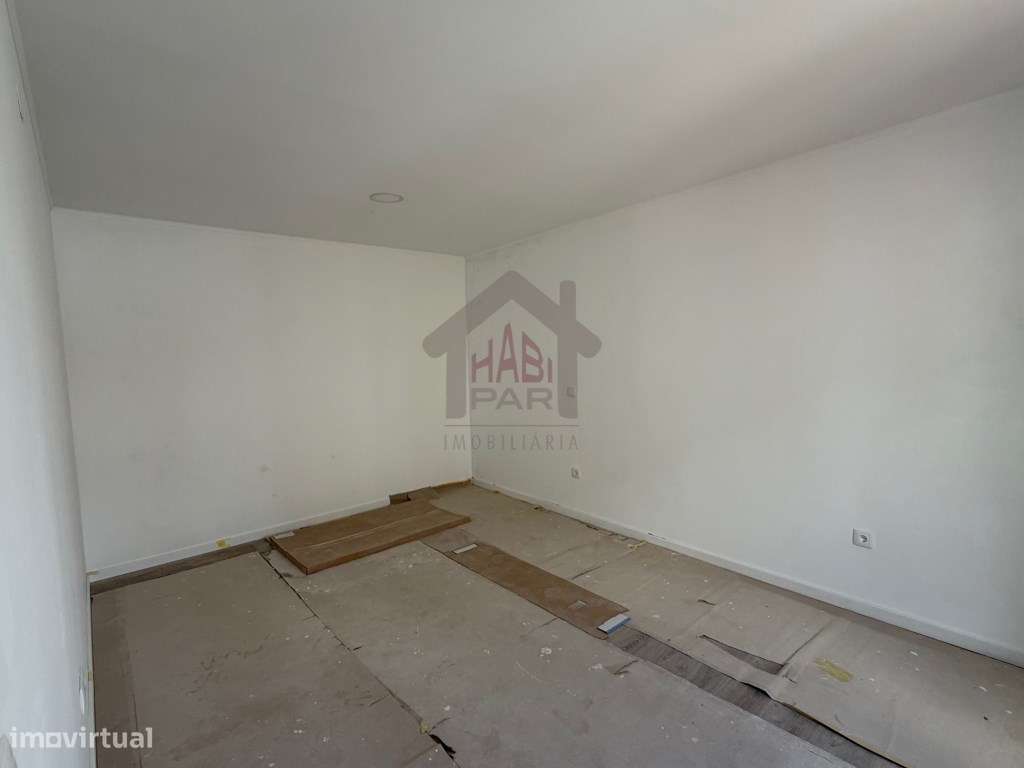 Excelente Moradia Renovada Centro Histórico de Salvaterra de Magos-21